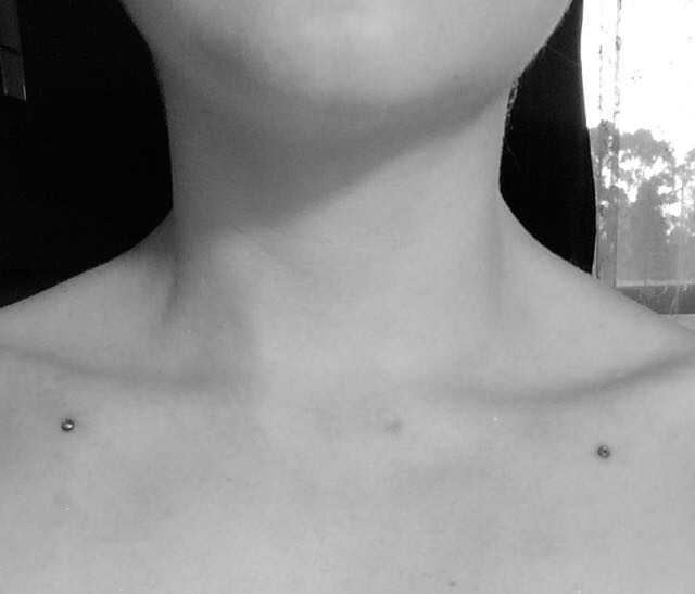 collar-bone-piercing-front-dermal